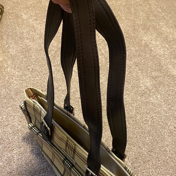 Burberry Cream and Brown Check Shoulder Bag - Picture 13 of 14